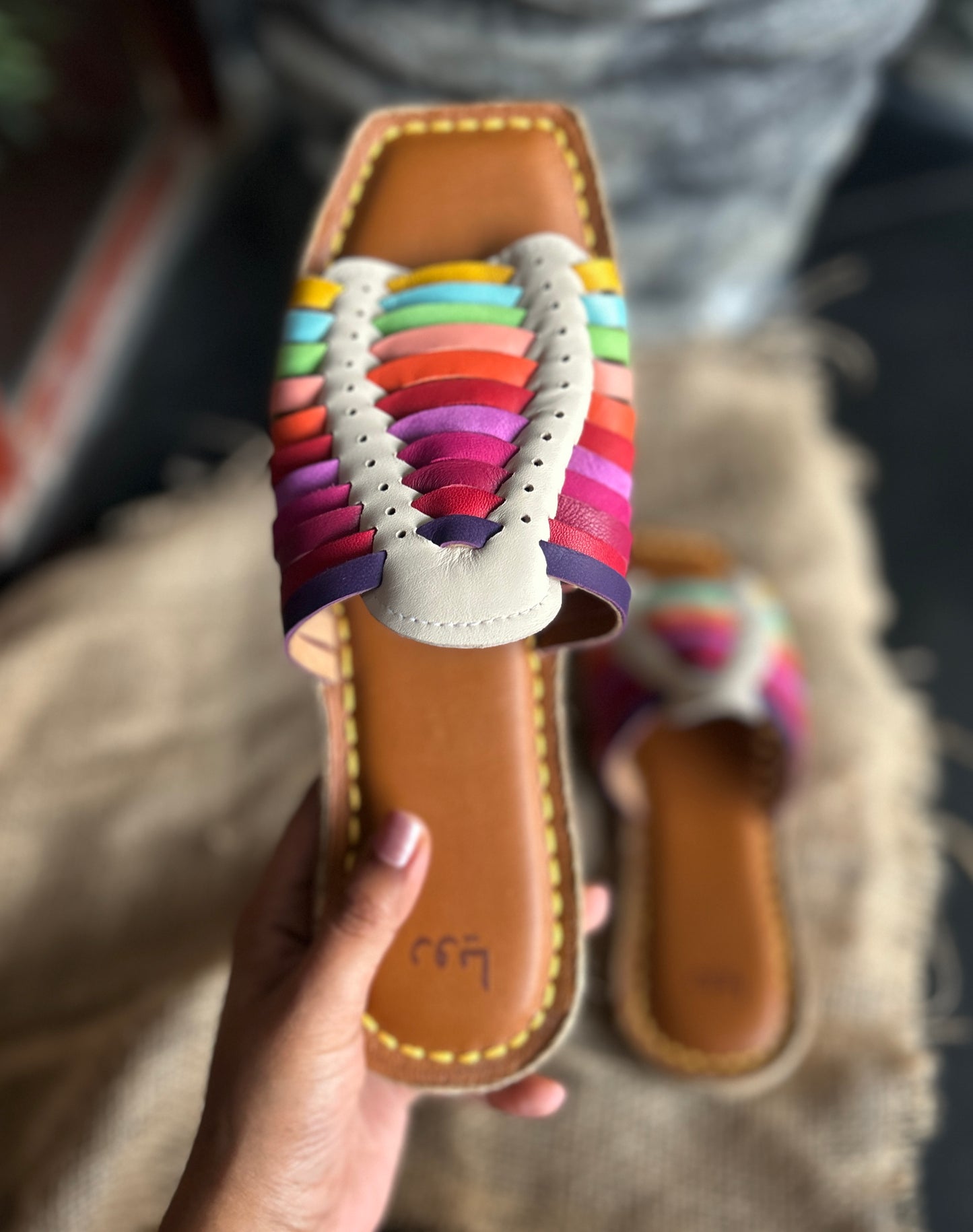 Candy - Eleven Strap Slide