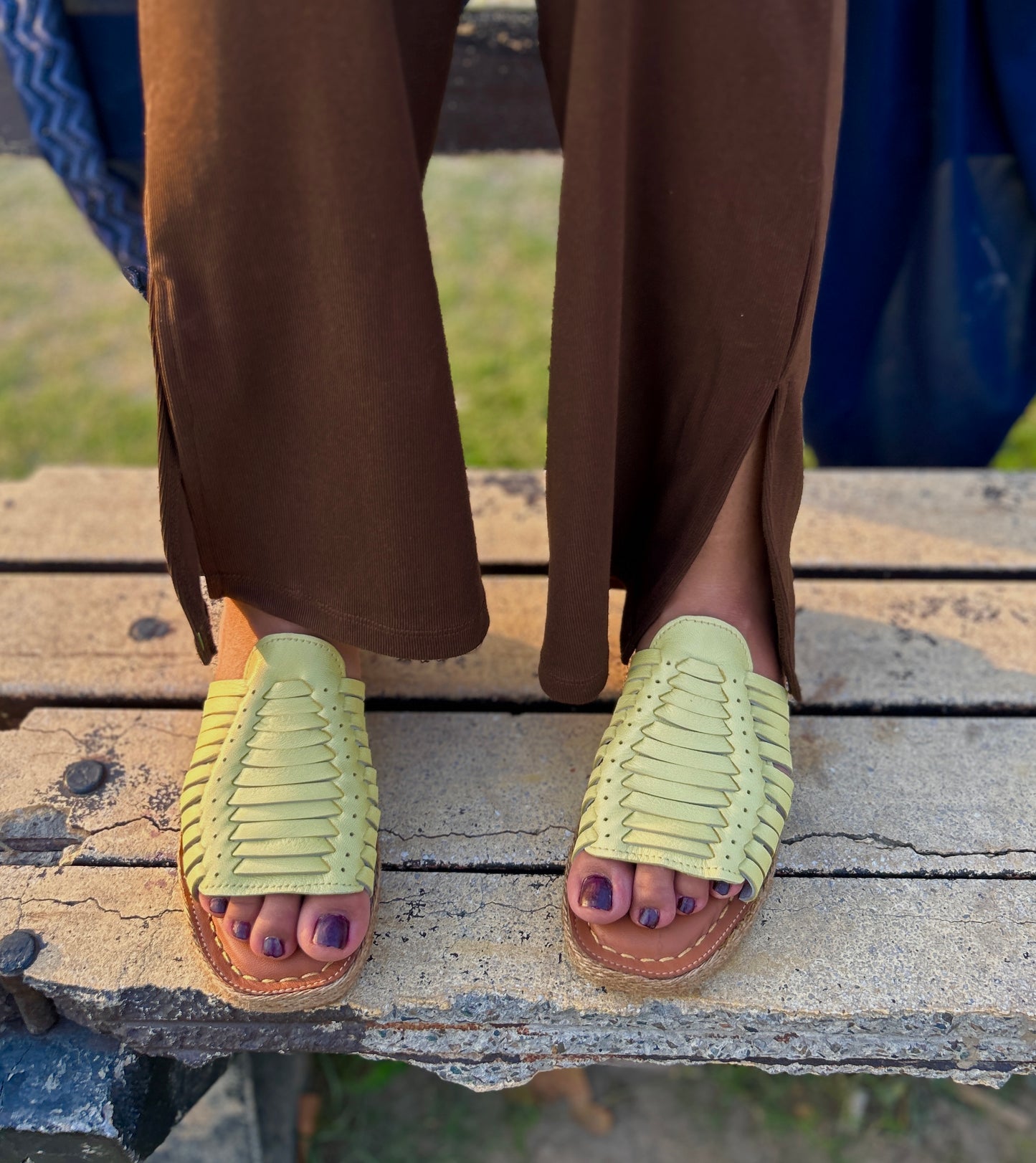 Butter Yellow - Eleven Strap Slide