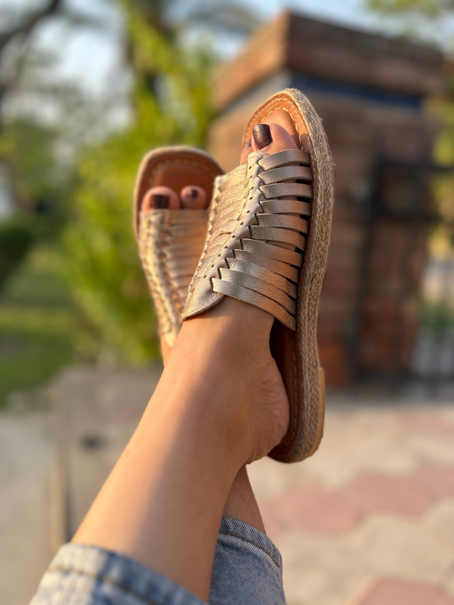 Goldfish - Eleven Strap Slide