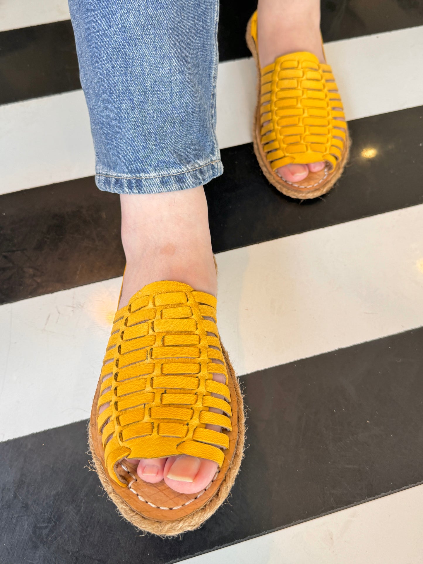 Lemon Sherbet - Closed Huaraches