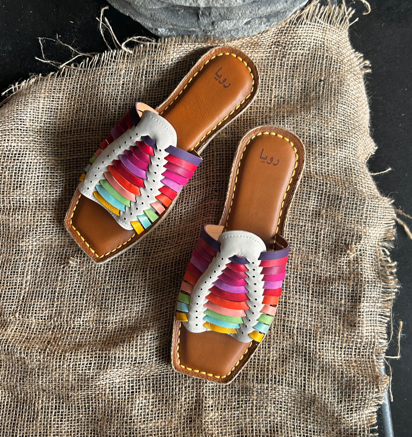 Candy - Eleven Strap Slide